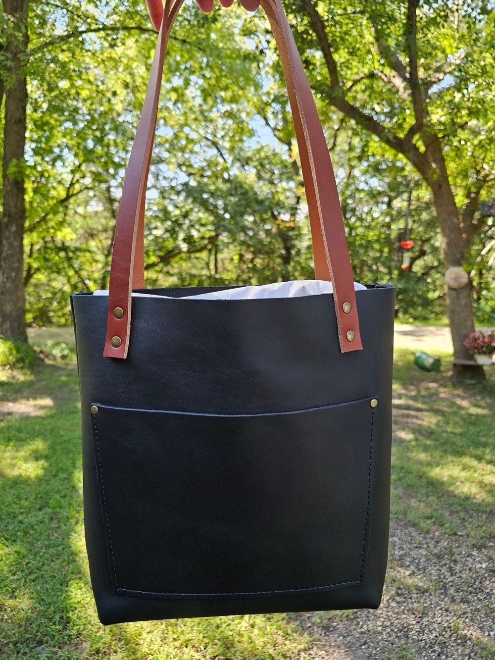 NWT AP Portland Leather Goods Small Classic Black Tote with Tan Handles(Tandles)